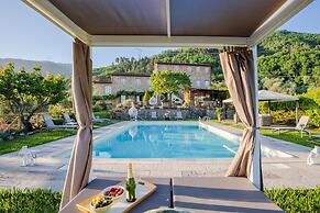 Tuscan Fizz Villa a Vineyards Retreat