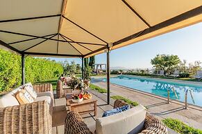 Tuscan Fizz Villa a Vineyards Retreat