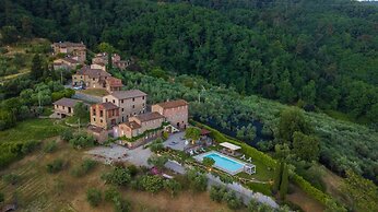 Tuscan Fizz Villa a Vineyards Retreat
