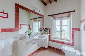 Tuscan Fizz Villa a Vineyards Retreat