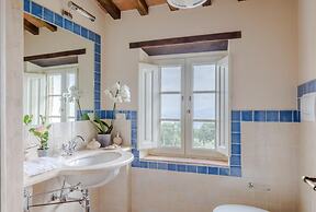 Tuscan Fizz Villa a Vineyards Retreat