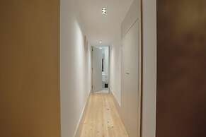Legacy Oporto Design Apartment A by Vacationy