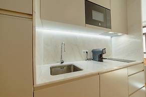 Legacy Oporto Design Apartment D by Vacationy