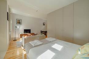 Legacy Oporto Design Apartment D by Vacationy