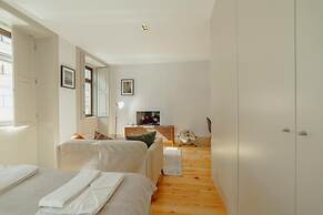 Legacy Oporto Design Apartment D by Vacationy