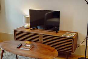 Legacy Oporto Design Apartment H by Vacationy