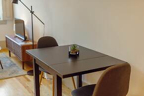 Legacy Oporto Design Apartment H by Vacationy