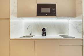 Legacy Oporto Design Apartment H by Vacationy