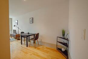 Legacy Oporto Design Apartment H by Vacationy