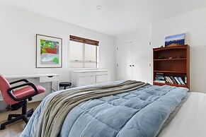 CBD Spacious 3 Storey Terrace House