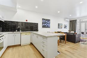 CBD Spacious 3 Storey Terrace House