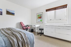 CBD Spacious 3 Storey Terrace House