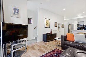 CBD Spacious 3 Storey Terrace House