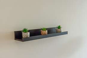Legacy Oporto Premium Apartment C by Vacationy