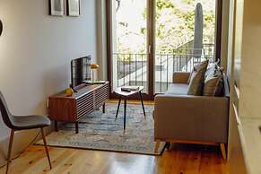 Legacy Oporto Premium Apartment C by Vacationy