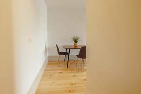 Legacy Oporto Premium Apartment C by Vacationy