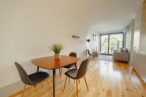 Legacy Oporto Premium Apartment C by Vacationy