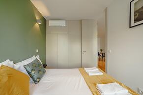 Legacy Oporto Premium Apartment C by Vacationy
