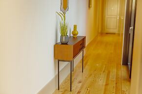 Legacy Oporto Premium Apartment B by Vacationy