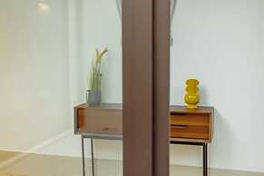 Legacy Oporto Premium Apartment B by Vacationy