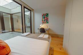 Legacy Oporto Premium Apartment B by Vacationy