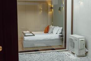 Legacy Oporto Premium Apartment B by Vacationy
