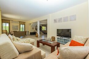 Villa Anna in Latchi