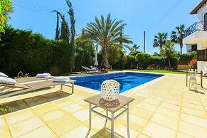 Villa Anna in Latchi