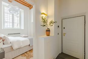 Casa Lazzaro Contemporary Ground Floor Apartment