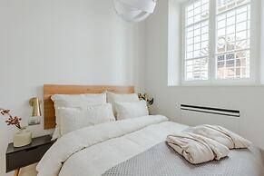 Casa Lazzaro Contemporary Ground Floor Apartment