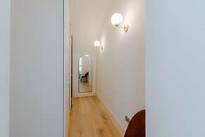 Casa Lazzaro Contemporary Ground Floor Apartment