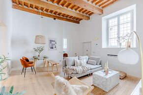 Casa Lazzaro Contemporary Ground Floor Apartment
