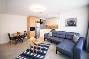 Krem Marin Suites