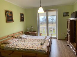 Villasleeps23-gaden-parking-partiesok-lake