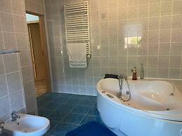 Villasleeps23-gaden-parking-partiesok-lake