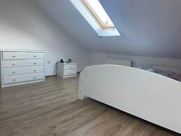 Villasleeps23-gaden-parking-partiesok-lake