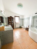 Sole Luna in Villa San Leonardo