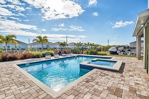 10 Bed Home Movie Theater Room, Pool, Spa Games 10 Bedroom Villa by Re