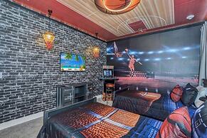 10 Bed Home Movie Theater Room, Pool, Spa Games 10 Bedroom Villa by Re