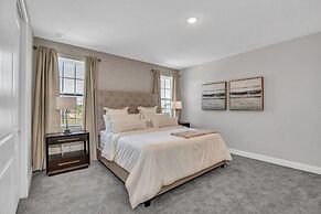 10 Bed Home Movie Theater Room, Pool, Spa Games 10 Bedroom Villa by Re