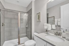 10 Bed Home Movie Theater Room, Pool, Spa Games 10 Bedroom Villa by Re