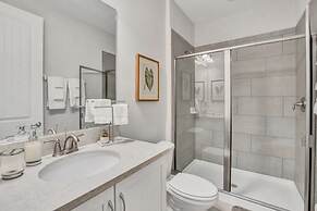 10 Bed Home Movie Theater Room, Pool, Spa Games 10 Bedroom Villa by Re