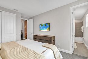 10 Bed Home Movie Theater Room, Pool, Spa Games 10 Bedroom Villa by Re