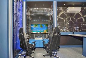 10 Bed Home Movie Theater Room, Pool, Spa Games 10 Bedroom Villa by Re