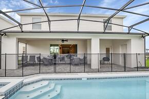 8 Bed 6 Bath Windsor Island Near Disney! 8 Bedroom Villa by Redawning