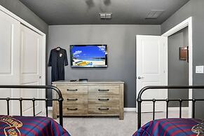 8 Bed 6 Bath Windsor Island Near Disney! 8 Bedroom Villa by Redawning