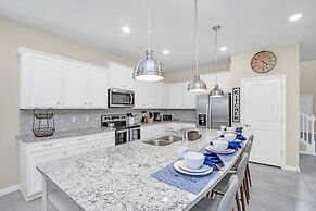 8 Bed 6 Bath Windsor Island Near Disney! 8 Bedroom Villa by Redawning