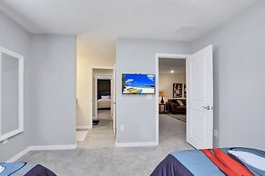 8 Bed 6 Bath Windsor Island Near Disney! 8 Bedroom Villa by Redawning