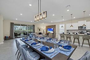 8 Bed 6 Bath Windsor Island Near Disney! 8 Bedroom Villa by Redawning