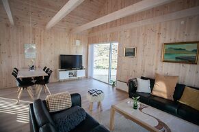 Vacation Home - Scenic Nature - Sandoy